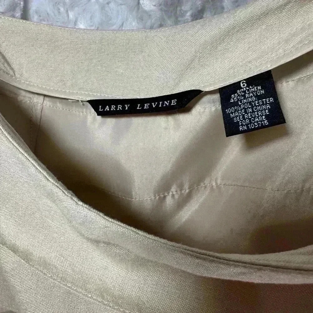 Larry Levine Womens Cream Ruffle Skirt‎